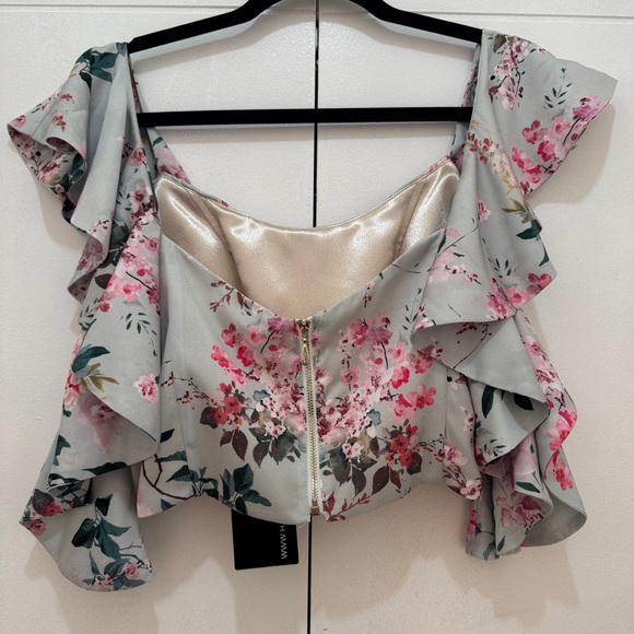 NWT Satin Ruffle Top - Picture 4 of 4